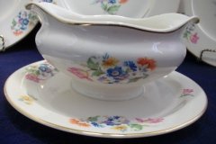 SYRACUSE ABERDEEN ABE1 DRESDEN FLOWERS-  GRAVY BOAT WITH ATTACHED UNDERPLATE   ..... http://jaapiesfinechinastore.com