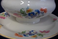 SYRACUSE ABERDEEN ABE1 DRESDEN FLOWERS-  GRAVY BOAT WITH ATTACHED UNDERPLATE   ..... http://jaapiesfinechinastore.com
