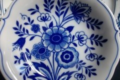 UCAGCO BLUE DELL BERRY BOWLS   ,,,,,  http://jaapiesfinechinastore.com