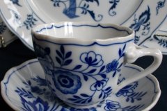 UCAGCO BLUE DELL- CUP & SAUCER  ,,,,,  http://jaapiesfinechinastore.com