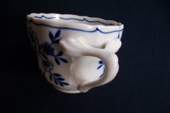 UCAGCO BLUE DELL- CUP & SAUCER  ,,,,,  http://jaapiesfinechinastore.com