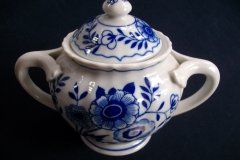 UCAGCO BLUE DELL- SUGAR BOWL  ,,,,,  http://jaapiesfinechinastore.com