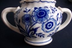 UCAGCO BLUE DELL- SUGAR BOWL  ,,,,,  http://jaapiesfinechinastore.com