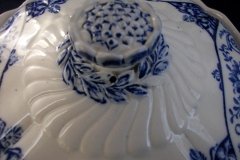 WEDGWOOD QUEEN CHARLOTTE- ROUND COVERED SERVING BOWL    .....   http://jaapiesfinechinastore.com