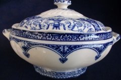 WEDGWOOD QUEEN CHARLOTTE- ROUND COVERED SERVING BOWL    .....   http://jaapiesfinechinastore.com