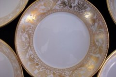 WEDGWOOD FLORENTINE GOLD- BERRY BOWL   .....  http://jaapiesfinechinastore.com