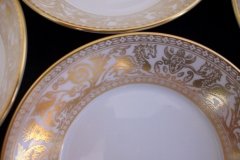 WEDGWOOD FLORENTINE GOLD- BERRY BOWL   .....  http://jaapiesfinechinastore.com
