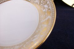 WEDGWOOD FLORENTINE GOLD- BERRY BOWL   .....  http://jaapiesfinechinastore.com