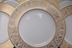 WEDGWOOD FLORENTINE GOLD-DINNER PLATE   .....  http://jaapiesfinechinastore.com