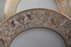 WEDGWOOD FLORENTINE GOLD-DINNER PLATE   .....  http://jaapiesfinechinastore.com