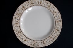 WEDGWOOD GOLD GRECIAN- DINNER PLATE   .....   http://jaapiesfinechinastore.com