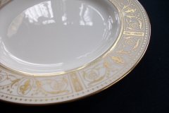 WEDGWOOD GOLD GRECIAN- DINNER PLATE   .....   http://jaapiesfinechinastore.com