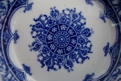 WEDGWOOD QUEEN CHARLOTTE- BERRY BOWL   .....   https://www.jaapiesfinechinastore