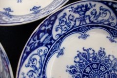 WEDGWOOD QUEEN CHARLOTTE- BERRY BOWL   .....   https://www.jaapiesfinechinastore