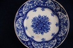 WEDGWOOD QUEEN CHARLOTTE- BERRY BOWL   .....   https://www.jaapiesfinechinastore