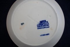 WEDGWOOD QUEEN CHARLOTTE- BERRY BOWL   .....   https://www.jaapiesfinechinastore
