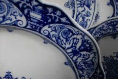 WEDGWOOD QUEEN CHARLOTTE-  ROUND SERVING  PLATE 13"   .....   http://jaapiesfinechinastore.com