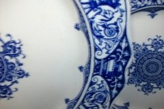 WEDGWOOD QUEEN CHARLOTTE-  ROUND SERVING  PLATE 13"   .....   http://jaapiesfinechinastore.com