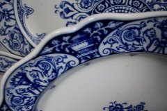 WEDGWOOD QUEEN CHARLOTTE-  ROUND SERVING  PLATE 13"   .....   http://jaapiesfinechinastore.com