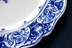 WEDGWOOD QUEEN CHARLOTTE-  ROUND SERVING  PLATE 13"   .....   http://jaapiesfinechinastore.com