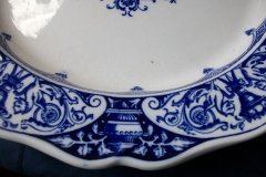 WEDGWOOD QUEEN CHARLOTTE-  ROUND SERVING  PLATE 13"   .....   http://jaapiesfinechinastore.com