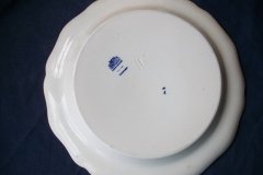 WEDGWOOD QUEEN CHARLOTTE-  ROUND SERVING  PLATE 13"   .....   http://jaapiesfinechinastore.com