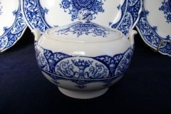 WEDGWOOD QUEEN CHARLOTTE- COVERED SUGAR BOWL   .....      http://jaapiesfinechinastore.com