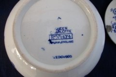 WEDGWOOD QUEEN CHARLOTTE- COVERED SUGAR BOWL   .....      http://jaapiesfinechinastore.com