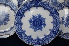 WEDGWOOD QUEEN CHARLOTTE- LUNCH PLATE    .....   http://jaapiesfinechinastore.com