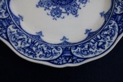 WEDGWOOD QUEEN CHARLOTTE- LUNCH PLATE    .....   http://jaapiesfinechinastore.com