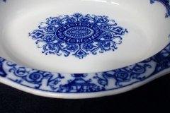 WEDGWOOD QUEEN CHARLOTTE- OVAL SERVING BOWL 10  7/8"    .....   http://jaapiesfinechinastore.com