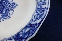 WEDGWOOD QUEEN CHARLOTTE- OVAL SERVING BOWL 10  7/8"    .....   http://jaapiesfinechinastore.com