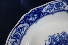 WEDGWOOD QUEEN CHARLOTTE- OVAL SERVING BOWL 10  7/8"    .....   http://jaapiesfinechinastore.com