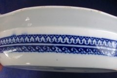 WEDGWOOD QUEEN CHARLOTTE- OVAL SERVING BOWL 10  7/8"    .....   http://jaapiesfinechinastore.com
