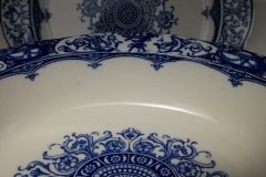 WEDGWOOD QUEEN CHARLOTTE- OVAL SERVING BOWL 10 "    .....   http://jaapiesfinechinastore.com
