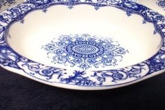 WEDGWOOD QUEEN CHARLOTTE- OVAL SERVING BOWL 10 "    .....   http://jaapiesfinechinastore.com