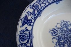 WEDGWOOD QUEEN CHARLOTTE- OVAL SERVING BOWL 10 "    .....   http://jaapiesfinechinastore.com