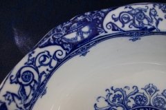 WEDGWOOD QUEEN CHARLOTTE- OVAL SERVING BOWL 10 "    .....   http://jaapiesfinechinastore.com