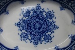 WEDGWOOD QUEEN CHARLOTTE- OVAL SERVING BOWL 7  3/4"    .....   http://jaapiesfinechinastore.com