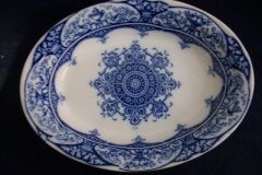 WEDGWOOD QUEEN CHARLOTTE- OVAL SERVING BOWL 7  3/4"    .....   http://jaapiesfinechinastore.com