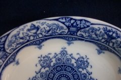 WEDGWOOD QUEEN CHARLOTTE- OVAL SERVING BOWL 7  3/4"    .....   http://jaapiesfinechinastore.com