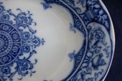 WEDGWOOD QUEEN CHARLOTTE- OVAL SERVING BOWL 7  3/4"    .....   http://jaapiesfinechinastore.com