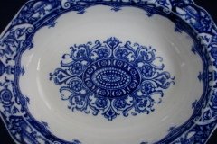 WEDGWOOD QUEEN CHARLOTTE- OVAL SERVING BOWL 8  3/4 "    .....   http://jaapiesfinechinastore.com