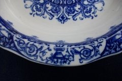 WEDGWOOD QUEEN CHARLOTTE- OVAL SERVING BOWL 8  3/4 "    .....   http://jaapiesfinechinastore.com