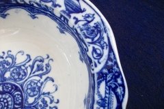 WEDGWOOD QUEEN CHARLOTTE- OVAL SERVING BOWL 8  3/4 "    .....   http://jaapiesfinechinastore.com