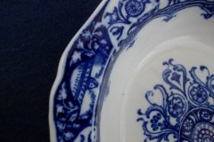 WEDGWOOD QUEEN CHARLOTTE- OVAL SERVING BOWL 8  3/4 "    .....   http://jaapiesfinechinastore.com