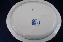 WEDGWOOD QUEEN CHARLOTTE- OVAL SERVING BOWL 8  3/4 "    .....   http://jaapiesfinechinastore.com