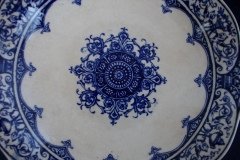 WEDGWOOD QUEEN CHARLOTTE- ROUND COMPOTE  DISH     .....   http://jaapiesfinechinastore.com