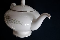 WEDGWOOD WESTBURY- TEA POT  .....   ttps://jaapiesfinechinastore.com