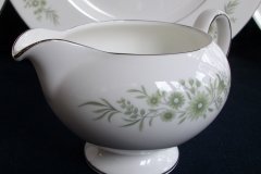 WEDGWOOD WESTBURY- CREAMER  .....   ttps://jaapiesfinechinastore.com